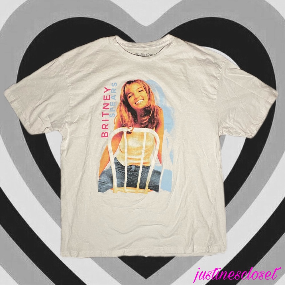 Britney Spears Tee size XL